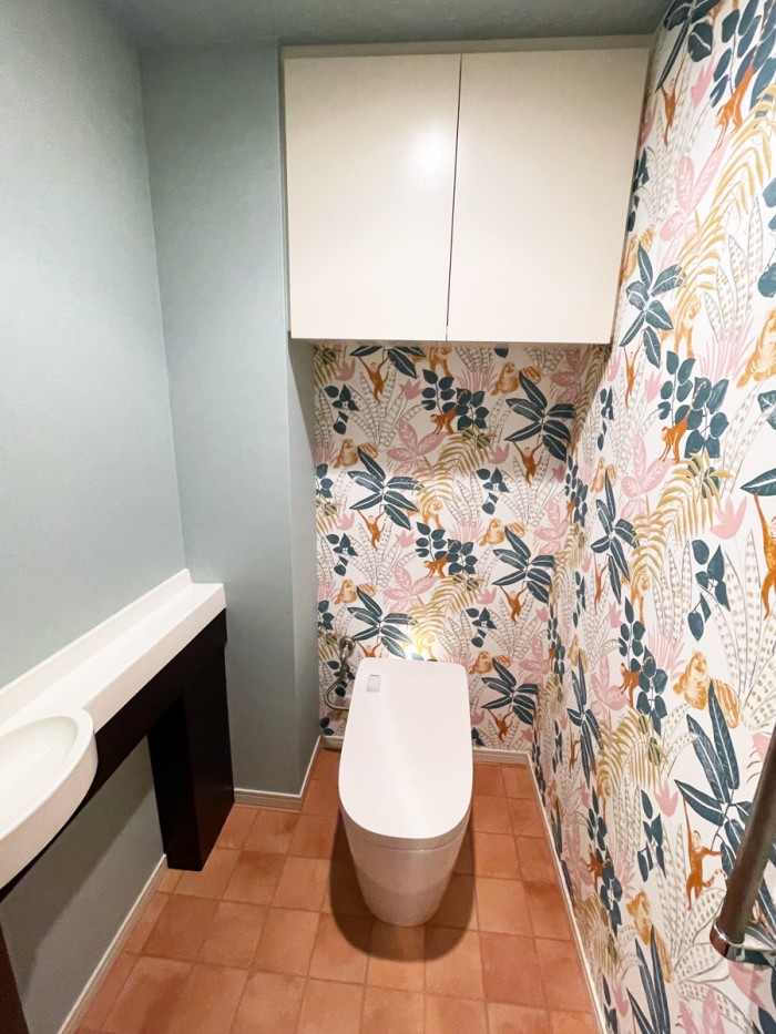 泡で洗うだけでなく除菌・脱臭まで全自動のタンクレストイレ　川崎市中原区K様邸